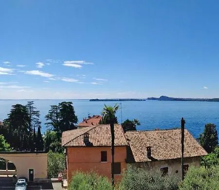 Alyna Gardone Riviera
