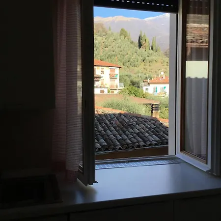 Alyna * Gardone Riviera