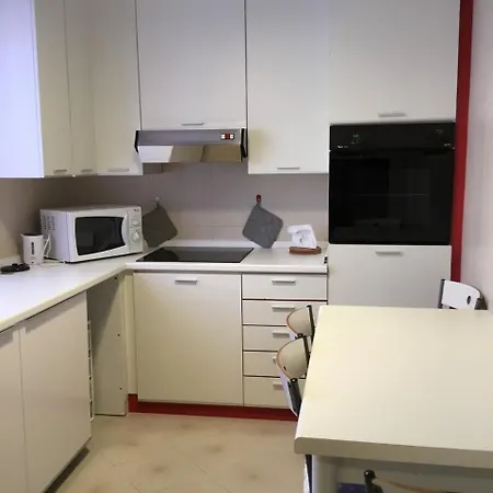 Alyna Apartment *