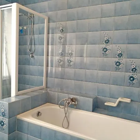 Apartment Alyna Gardone Riviera